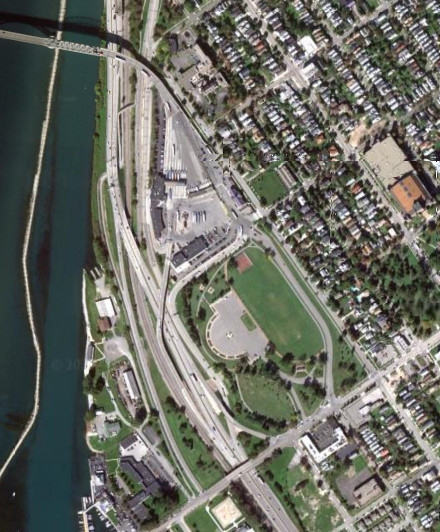 I-190 at the Peace Bridge in 2011