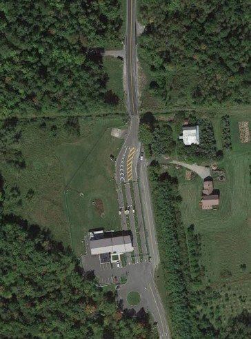 NY 189 and QC 209 at the border in 2013