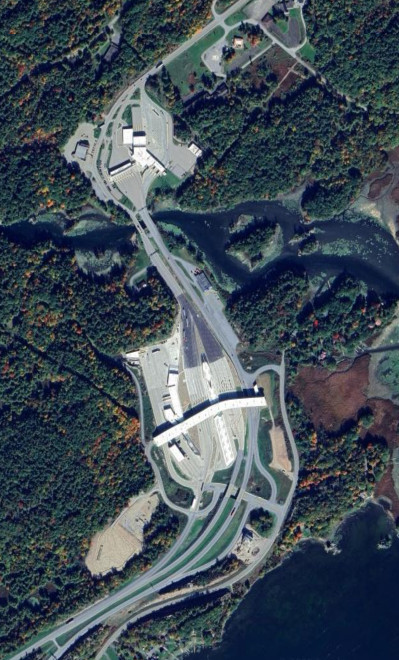 I-81 and ON 137 at the border in 2002