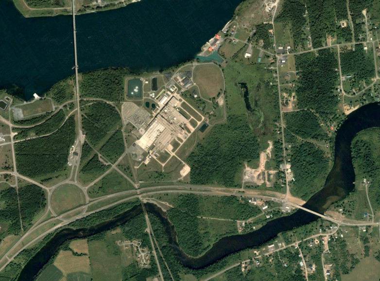 The American side of the Seaway International Bridge in 2005