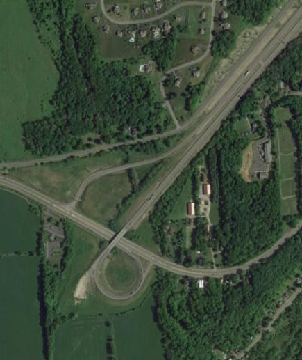 The western stub of the NY 5 freeway in 2015