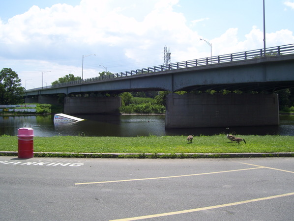 The bridge carrying NY 5 over the Mohawk River